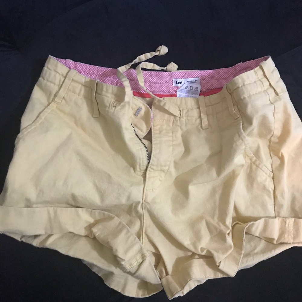 Yellow lee shorts with butt lifting pockets